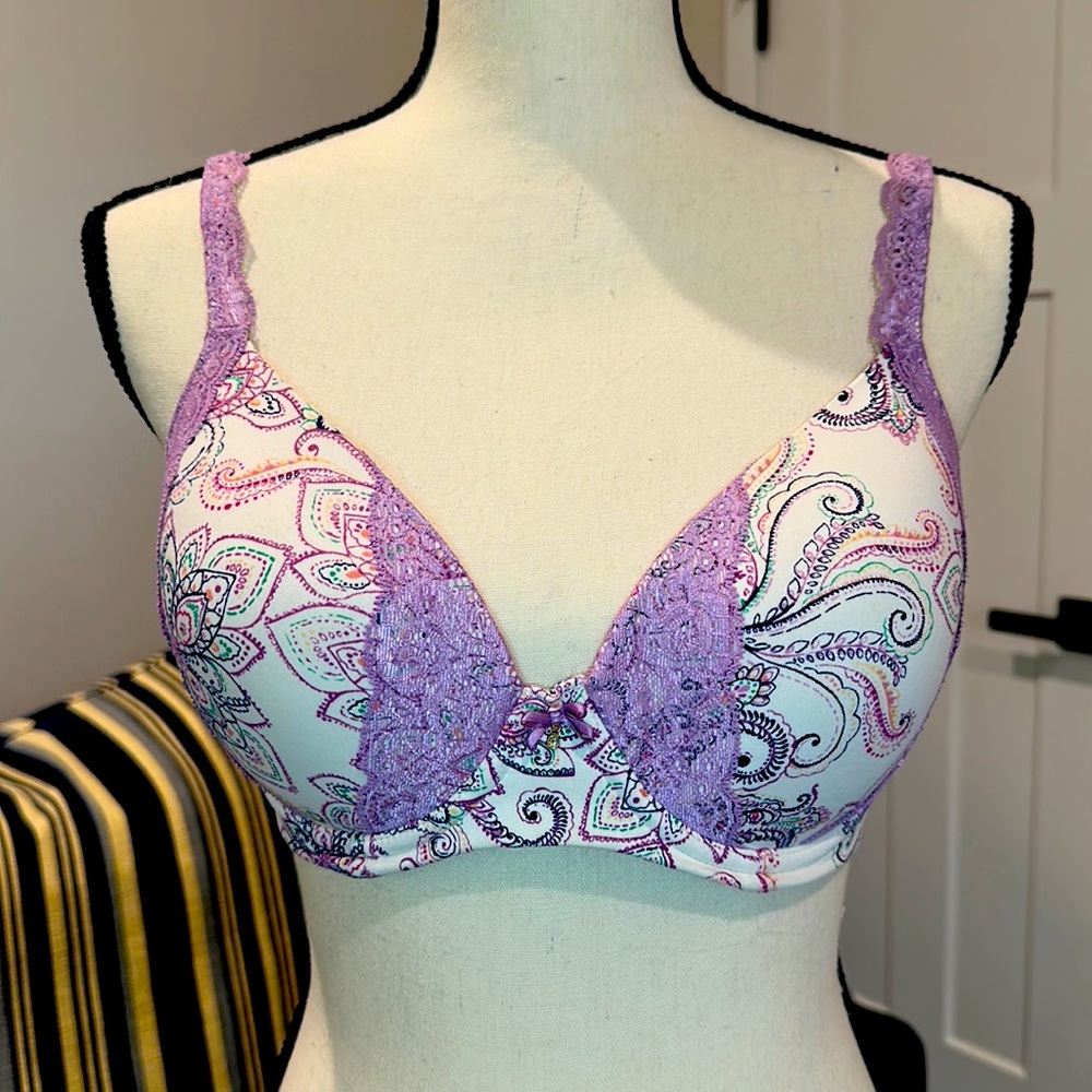 Soma bra 34D Embraceable Full Coverage.